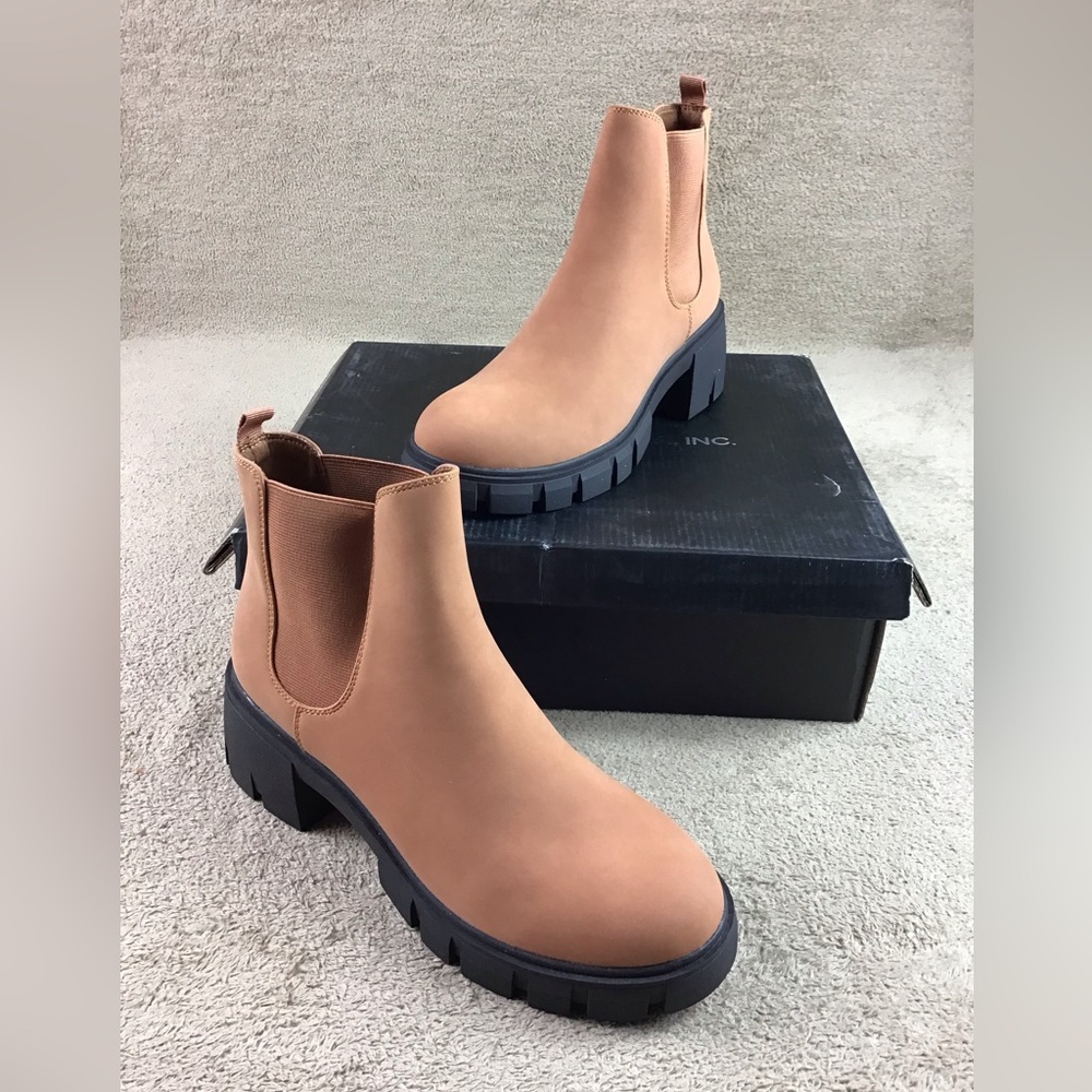 Shoe Republic brown platform ankle boots women’s size 8.5 slip on